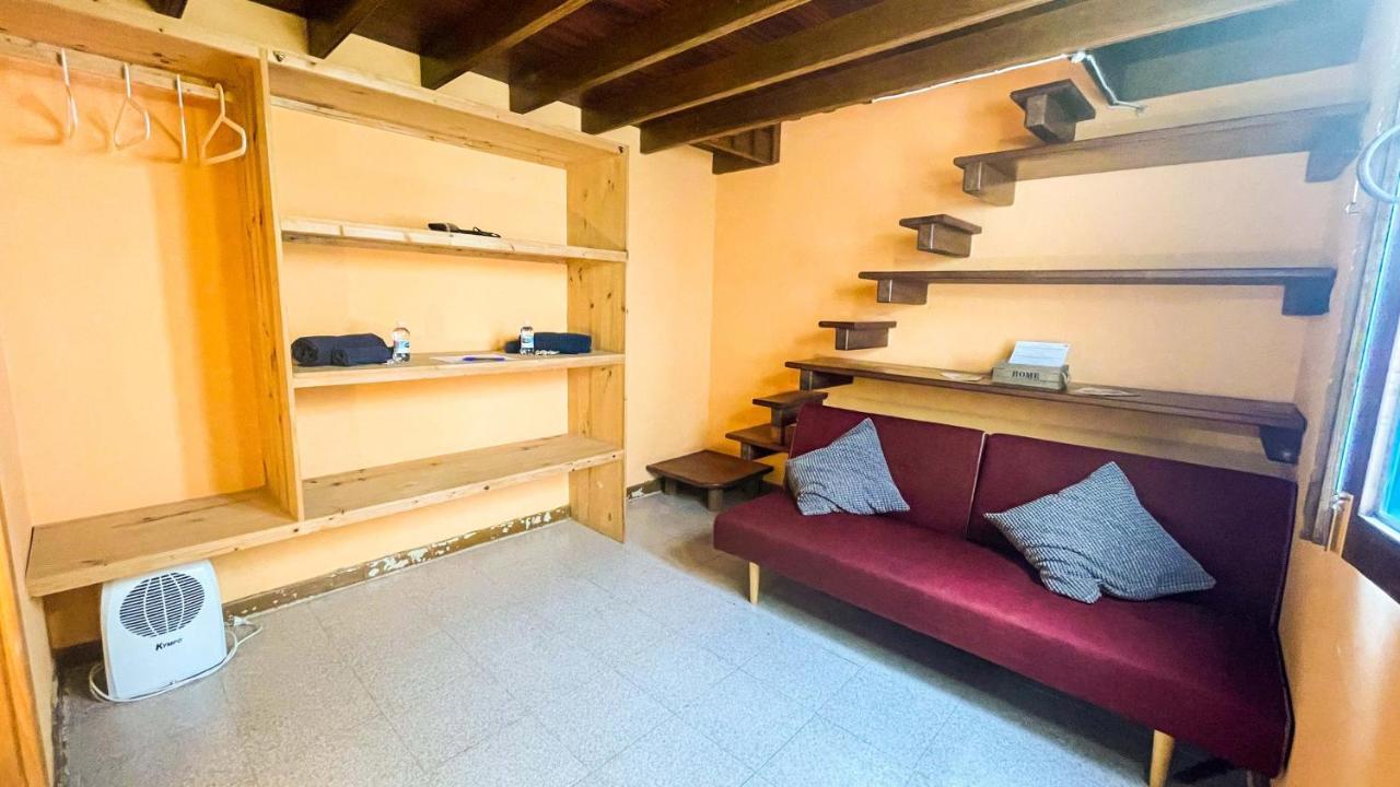 Red Star Surf & Yoga Camp Lanzarote Hostel Φαμάρα Εξωτερικό φωτογραφία