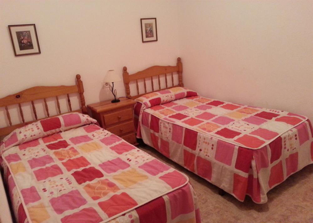 Red Star Surf & Yoga Camp Lanzarote Hostel Φαμάρα Εξωτερικό φωτογραφία